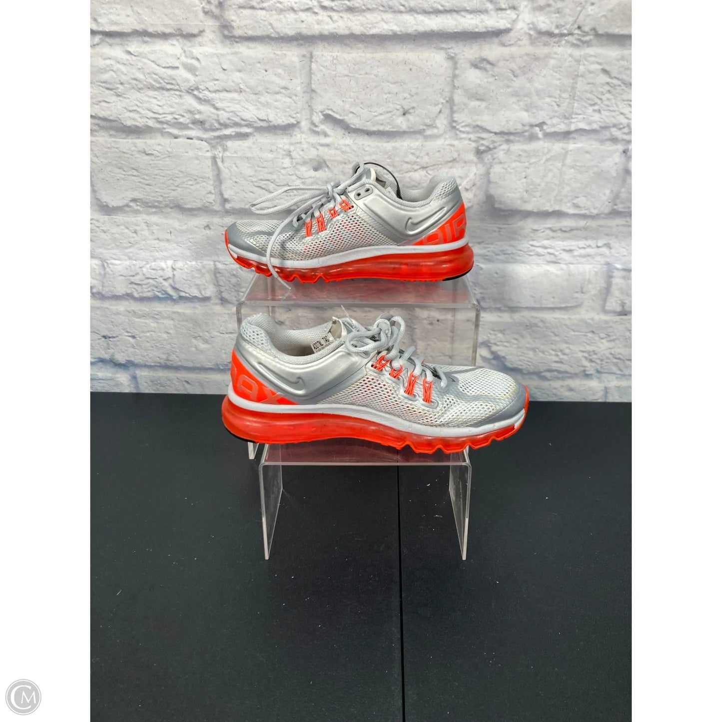 Shoes Athletic By Nike In Grey & Orange, Size: 8.5