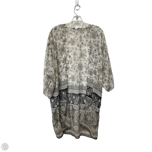 Shawl By Apt 9 In Grey & White, Size: Osfm