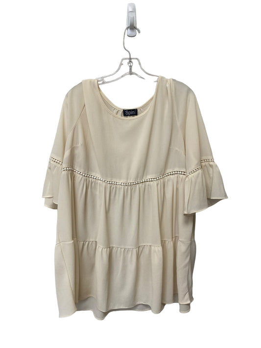 Cream Top Short Sleeve Spin, Size 1x