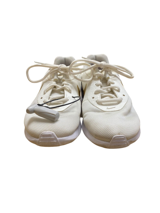 Shoes Sneakers By Nike In Cream, Size: 7.5