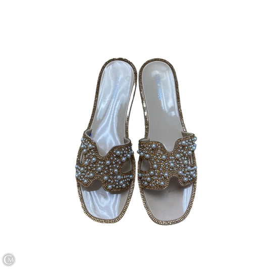Sandals Flip Flops By Steve Madden In Tan, Size: 9