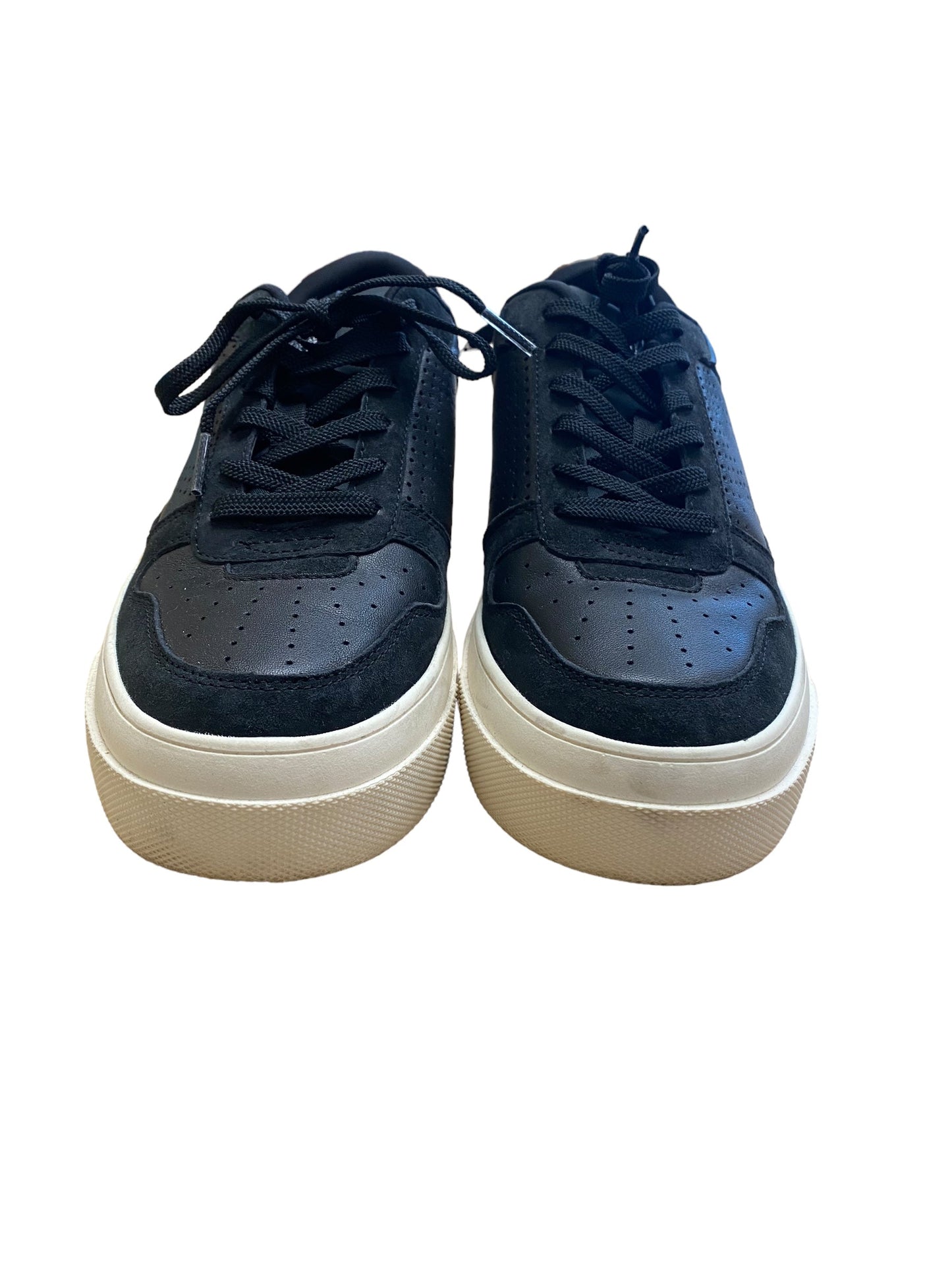 Black Shoes Sneakers Clothes Mentor, Size 9.5