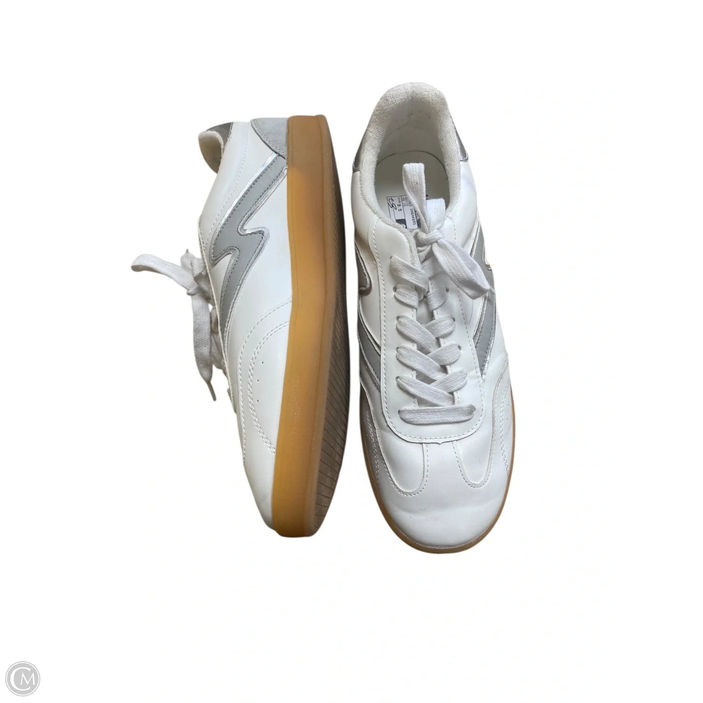 Shoes Sneakers By Madden Girl In White, Size: 9.5