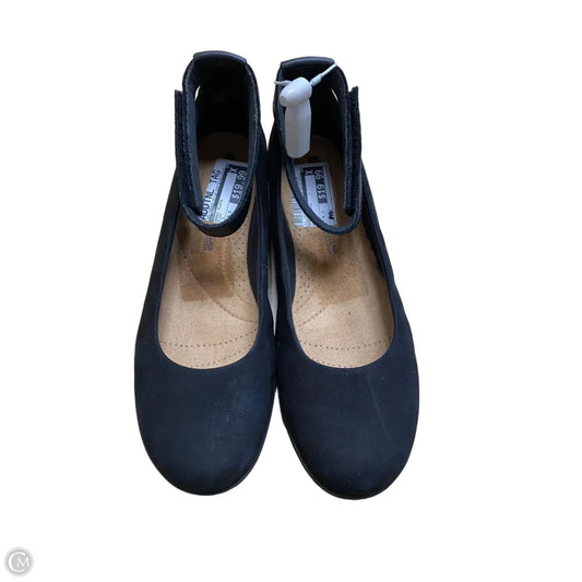Shoes Flats By Clarks In Black, Size: 9.5