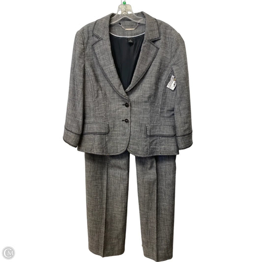 Blazer By White House Black Market In Grey, Size: 14