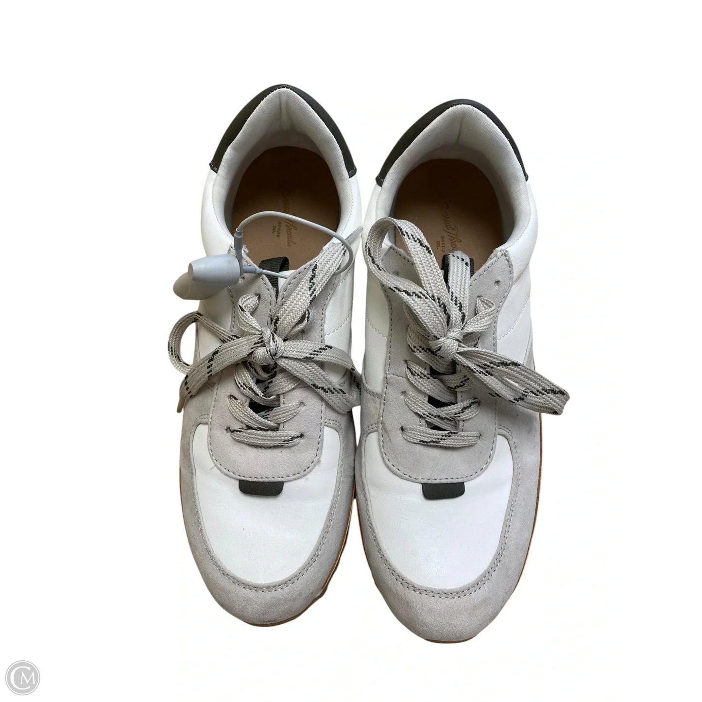 Shoes Sneakers By Universal Thread In White, Size: 7