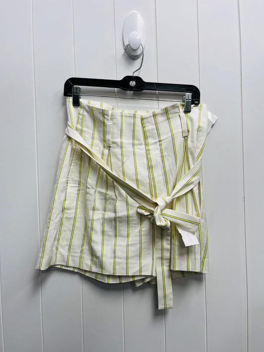 White & Yellow Shorts Banana Republic, Size 10