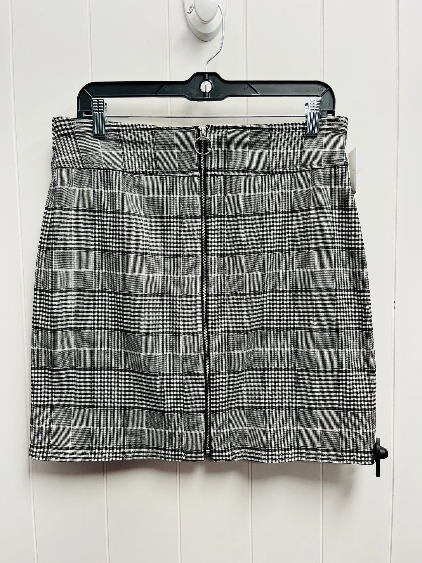 Black & White Skirt Mini & Short Inc, Size M