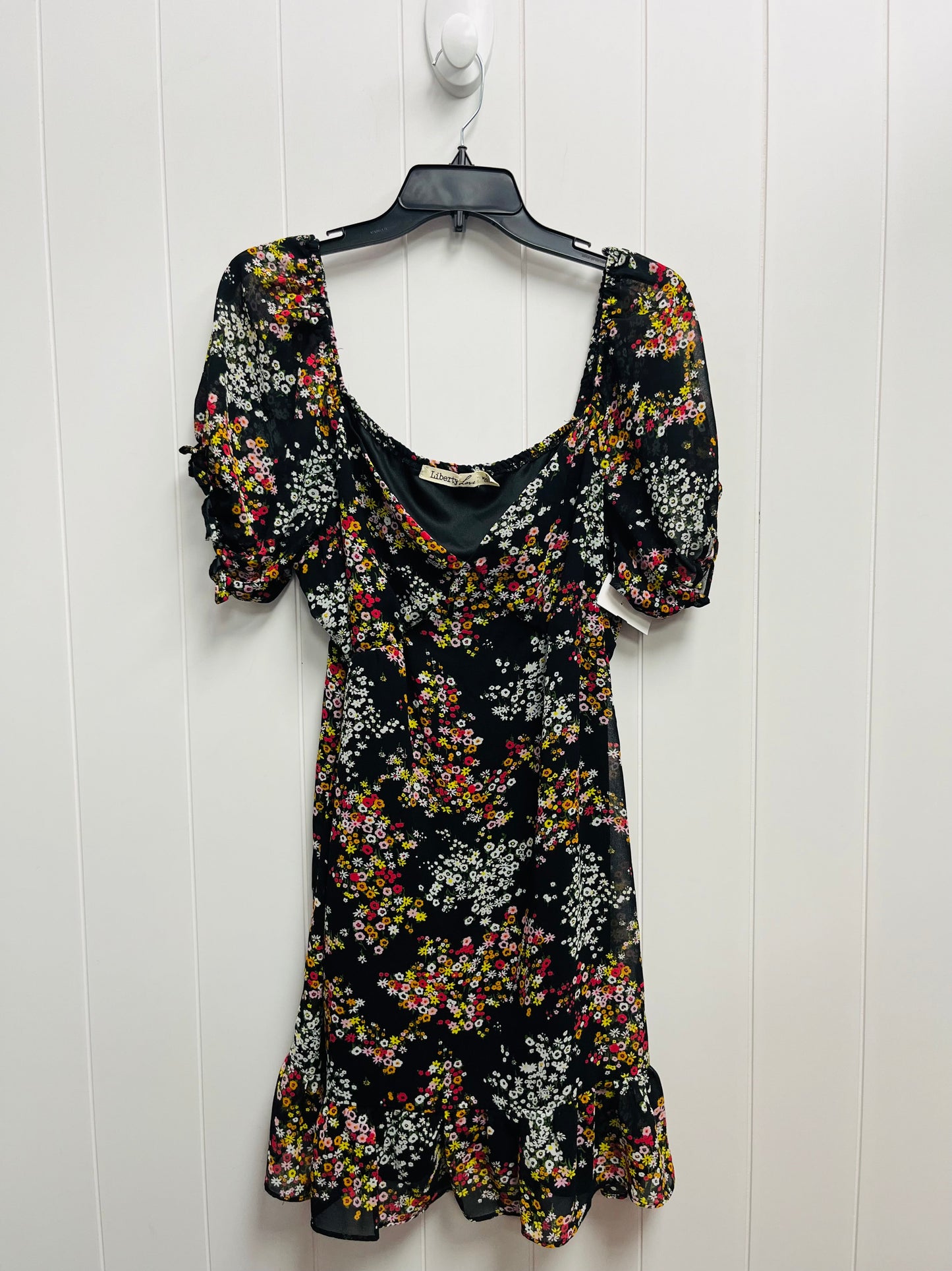 Dress Casual Short By Liberty Love In Black & Red, Size: Xl