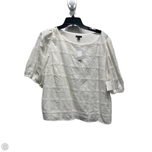 Top Short Sleeve By Ann Taylor In White, Size: Xl