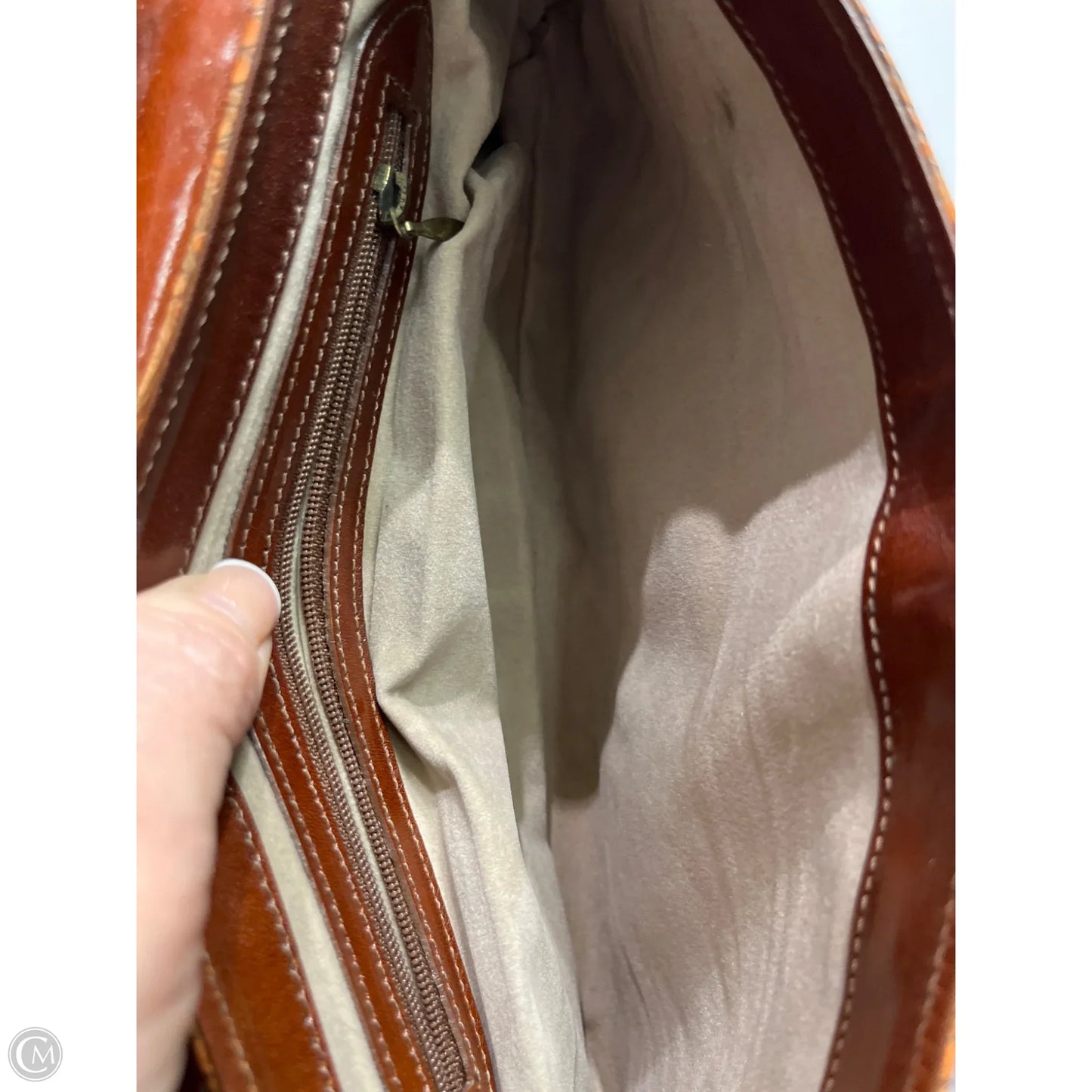 Clutch By Clothes Mentor, Size: Medium