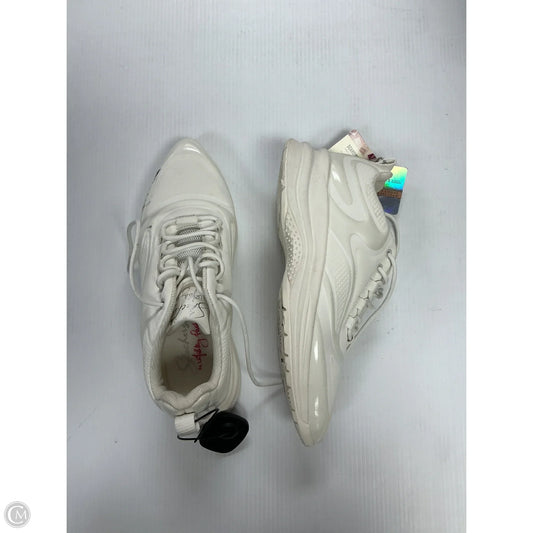 Shoes Sneakers By Skechers In White, Size: 8.5