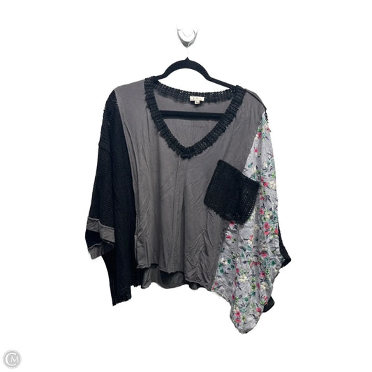 Top Short Sleeve By Pol In Grey & Pink, Size: L