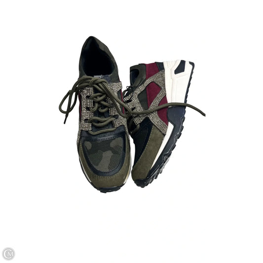 Shoes Sneakers By Steve Madden In Green & Red, Size: 5.5
