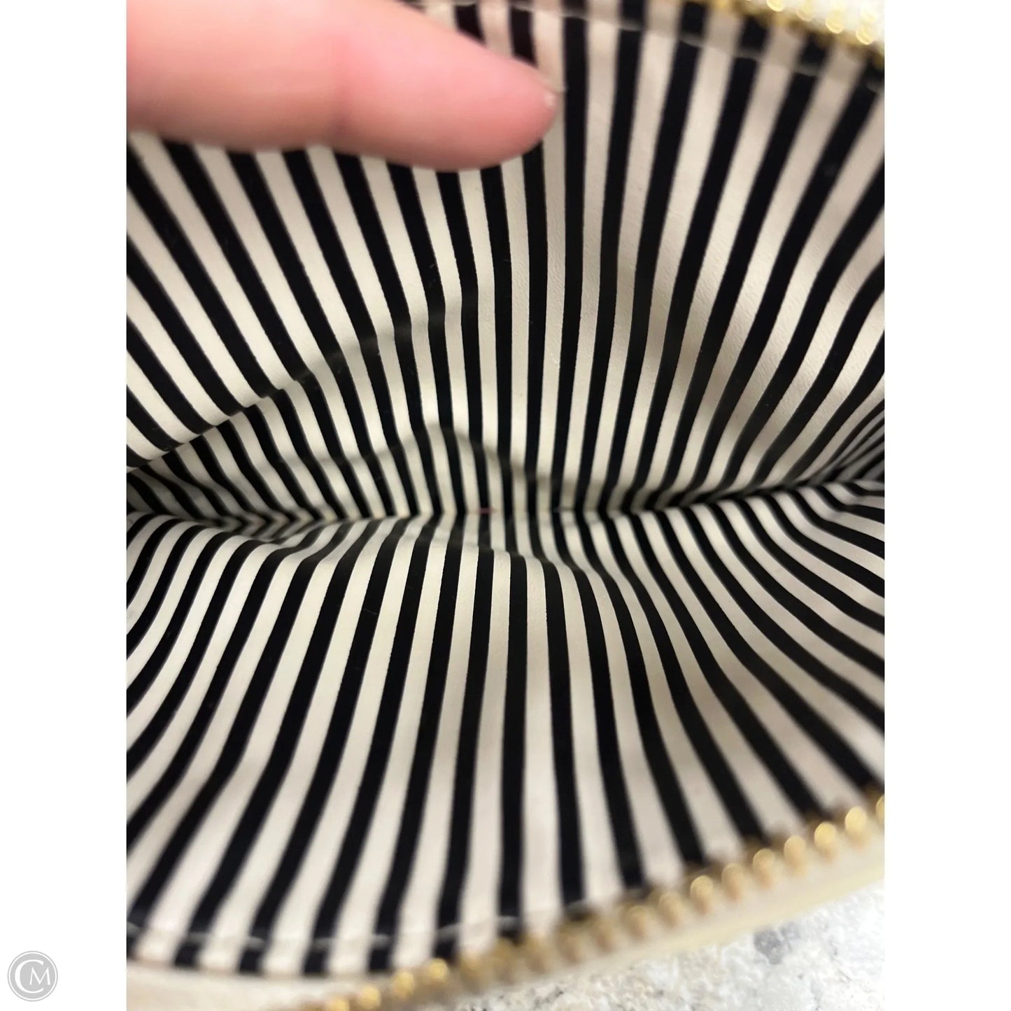 Wristlet Designer By Kate Spade, Size: Medium