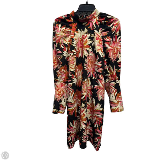 Dress Casual Short By Who What Wear In Black & Pink, Size: M