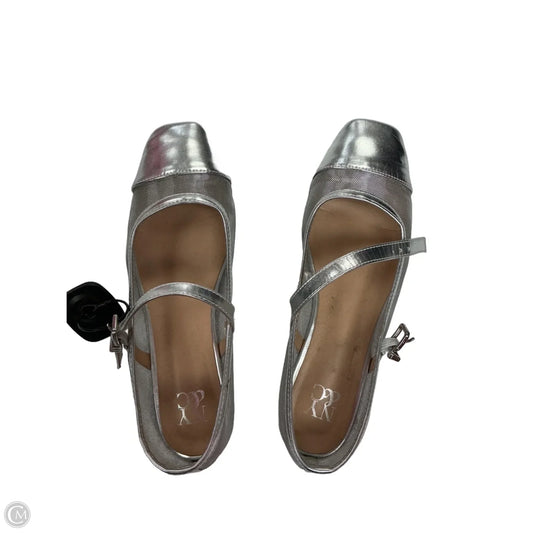 Shoes Flats By New York And Co In Silver, Size: 8.5