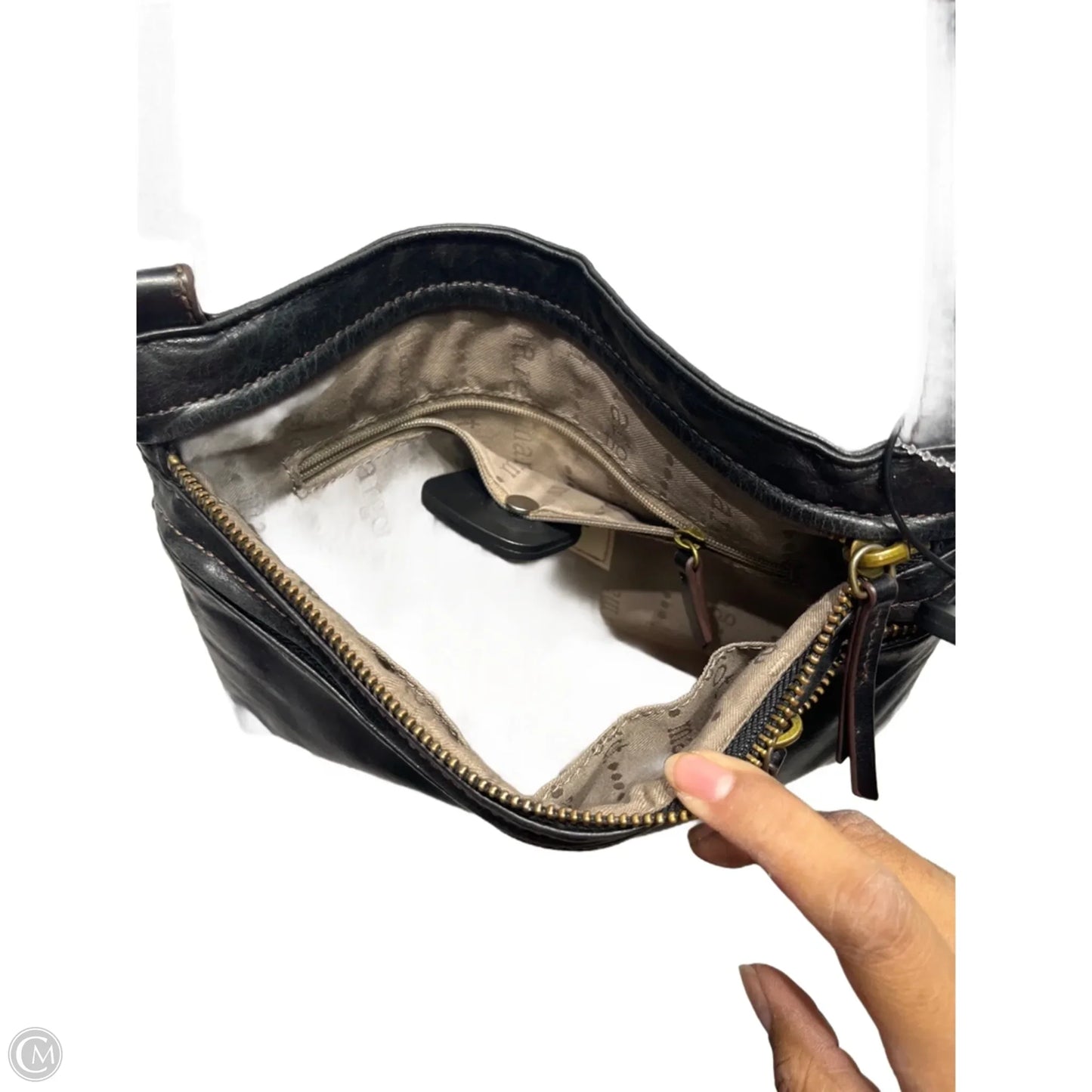 Crossbody By Margot, Size: Medium