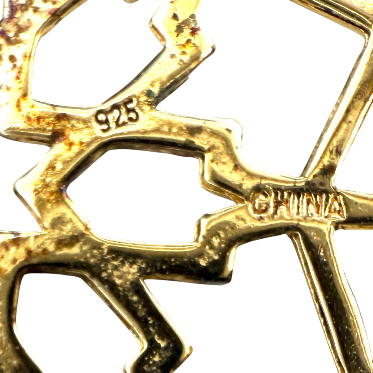 18k Yellow Gold Plated
Sterling Silver Two Tone Filigree Openwork Medallion Pendant Necklace By Morgan & Paige