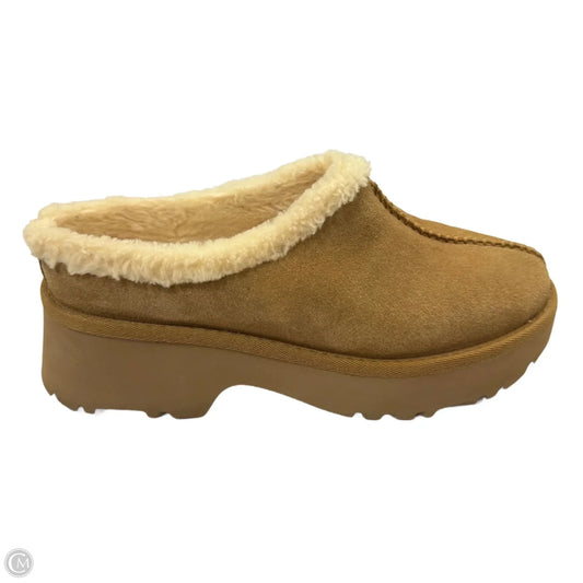 Shoes Designer By Ugg In Brown, Size: 10