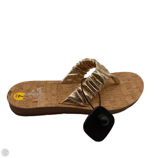 Sandals Flip Flops By Corkys In Gold, Size: 7