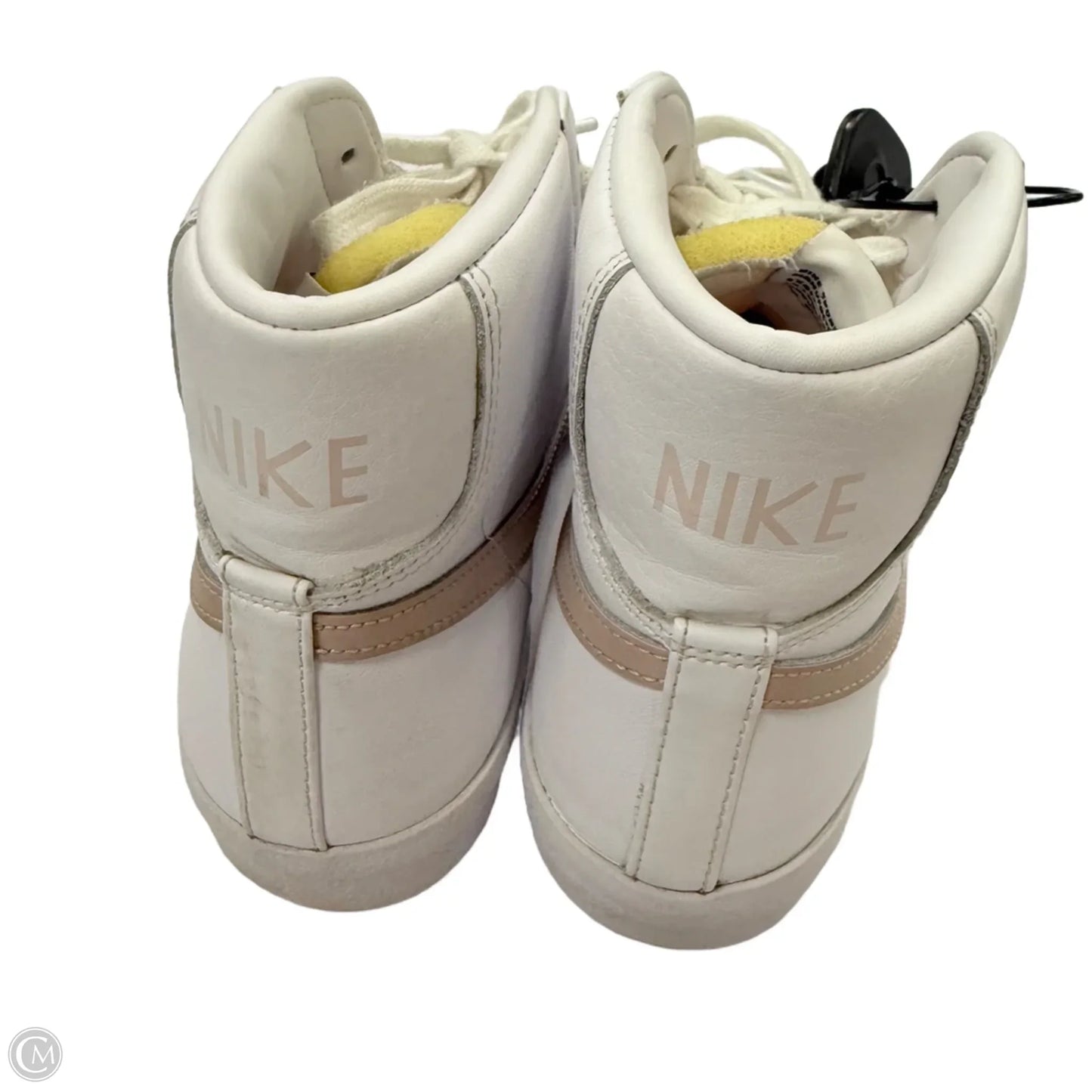 Shoes Sneakers By Nike In White, Size: 9.5