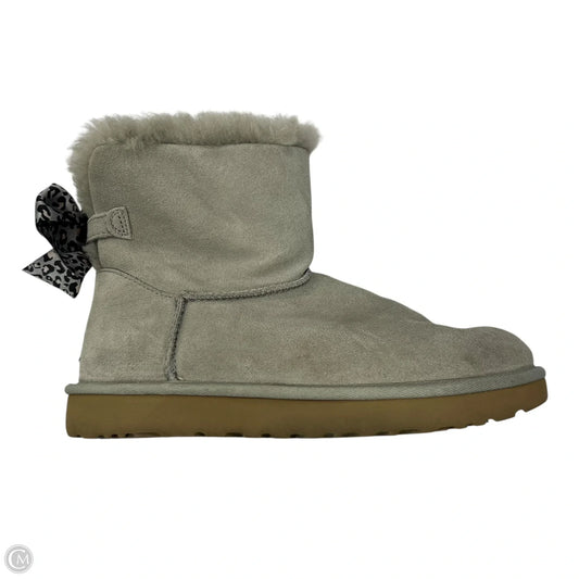 Boots Designer By Ugg In Taupe, Size: 9