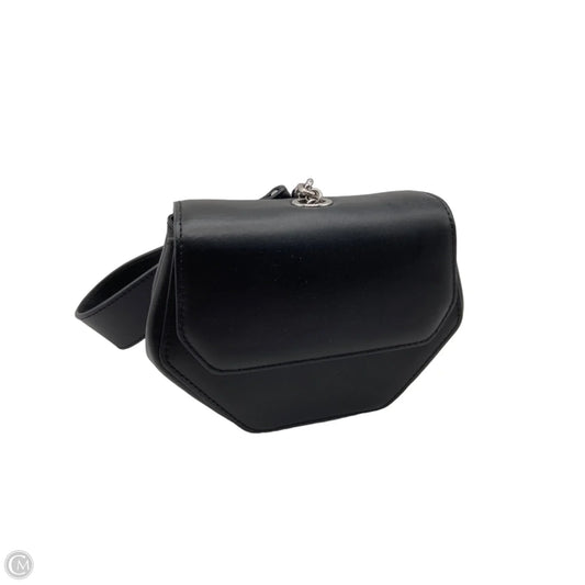 Wristlet By Clothes Mentor, Size: Small