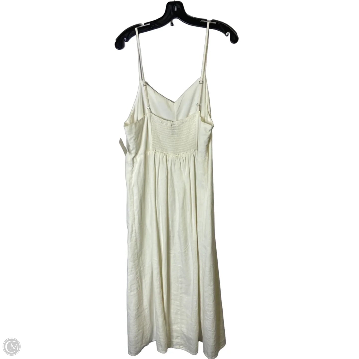 Dress Casual Short By Universal Thread In White, Size: Xxl