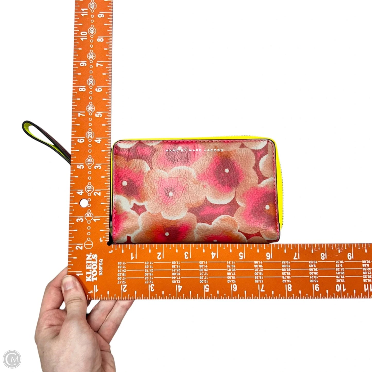 Wristlet Designer By Marc By Marc Jacobs, Size: Medium