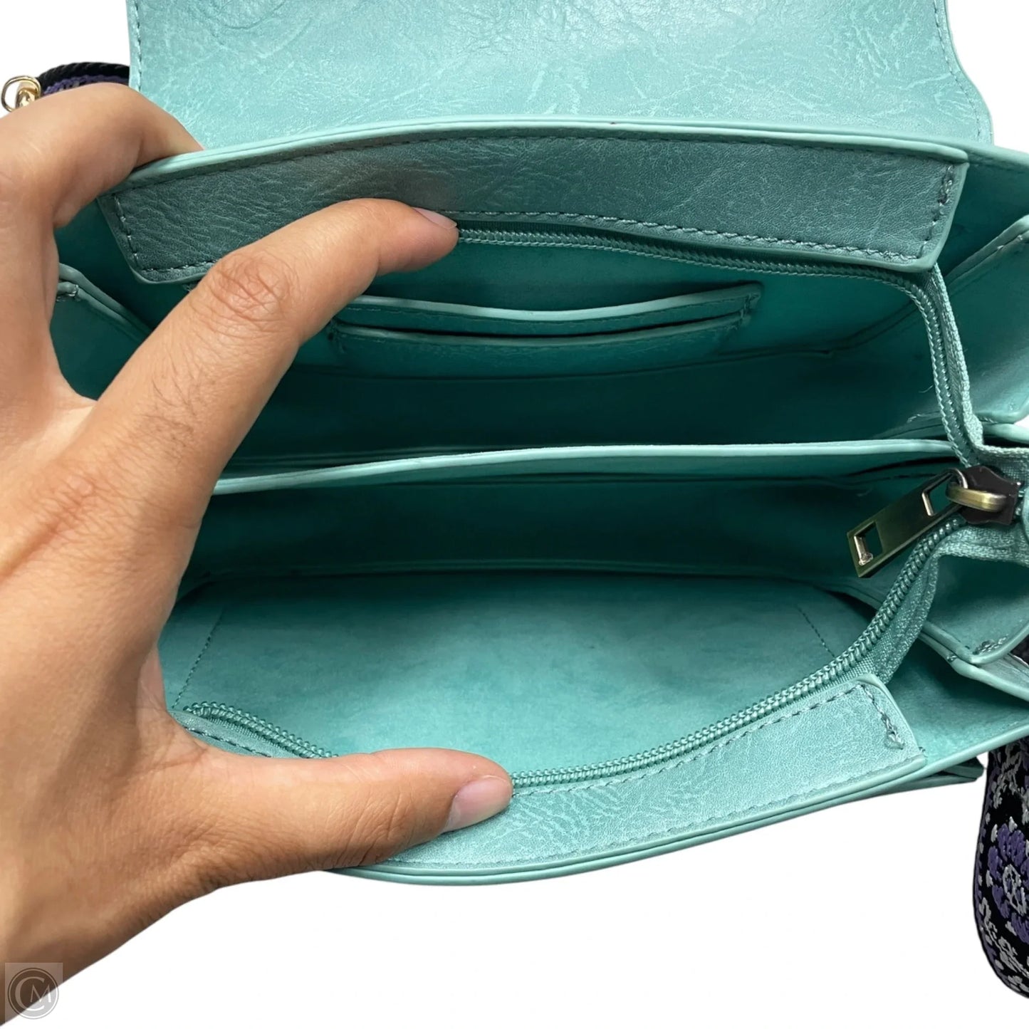 Crossbody, Size: Medium