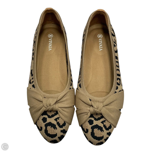 Shoes Flats By Vivaia In Animal Print, Size: 9.5