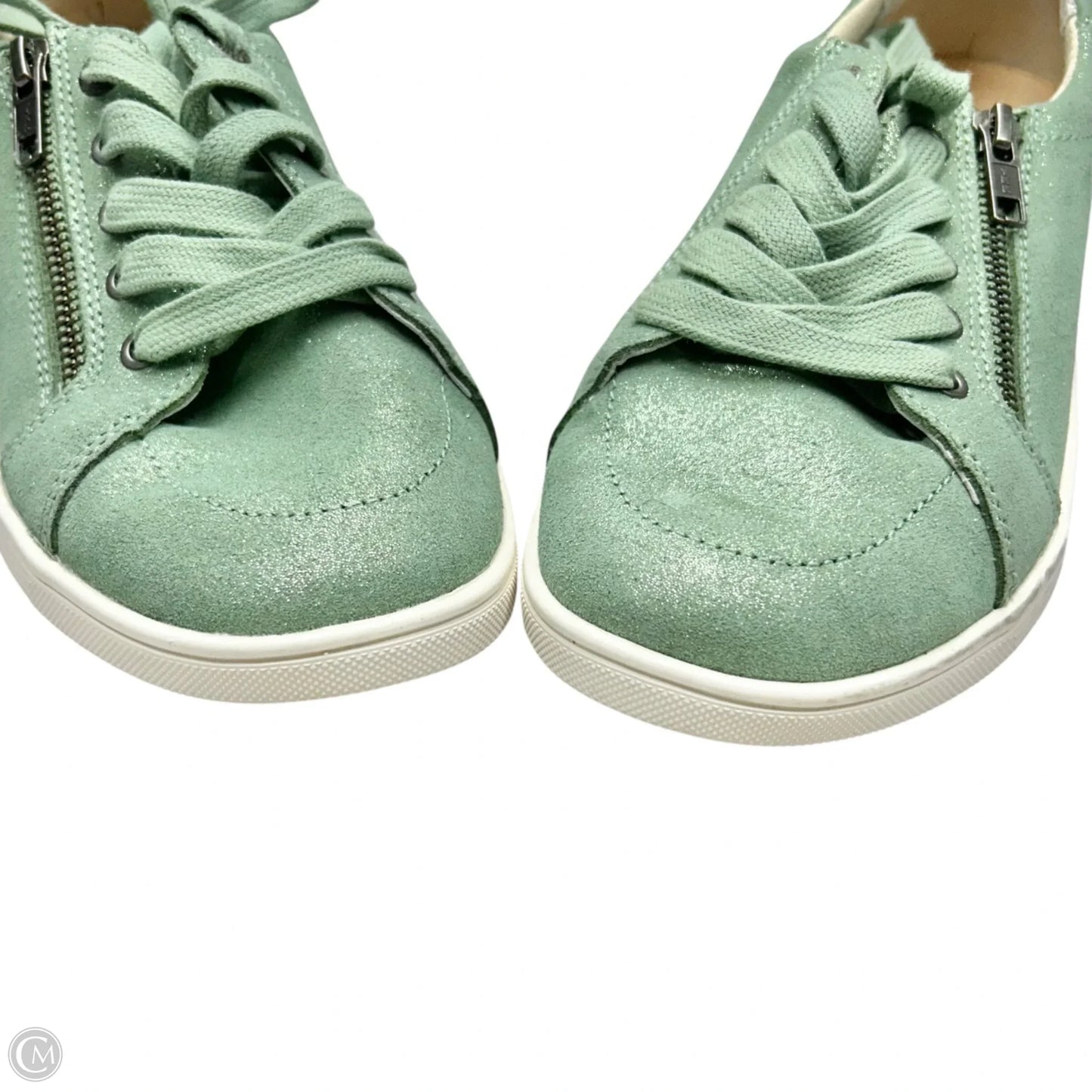 Shoes Flats By Revitalign In Green, Size: 7