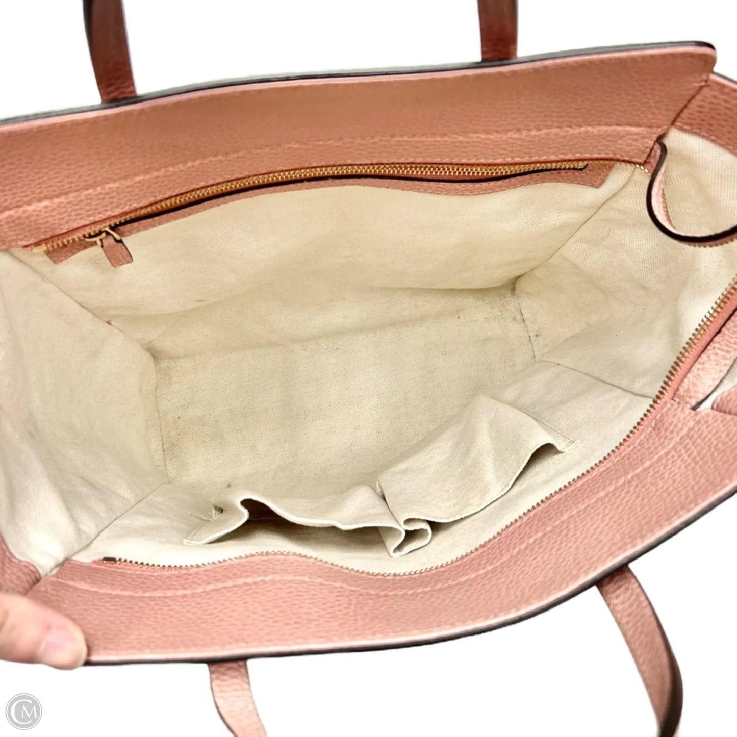 Handbag Luxury Designer By Gucci, Size: Medium