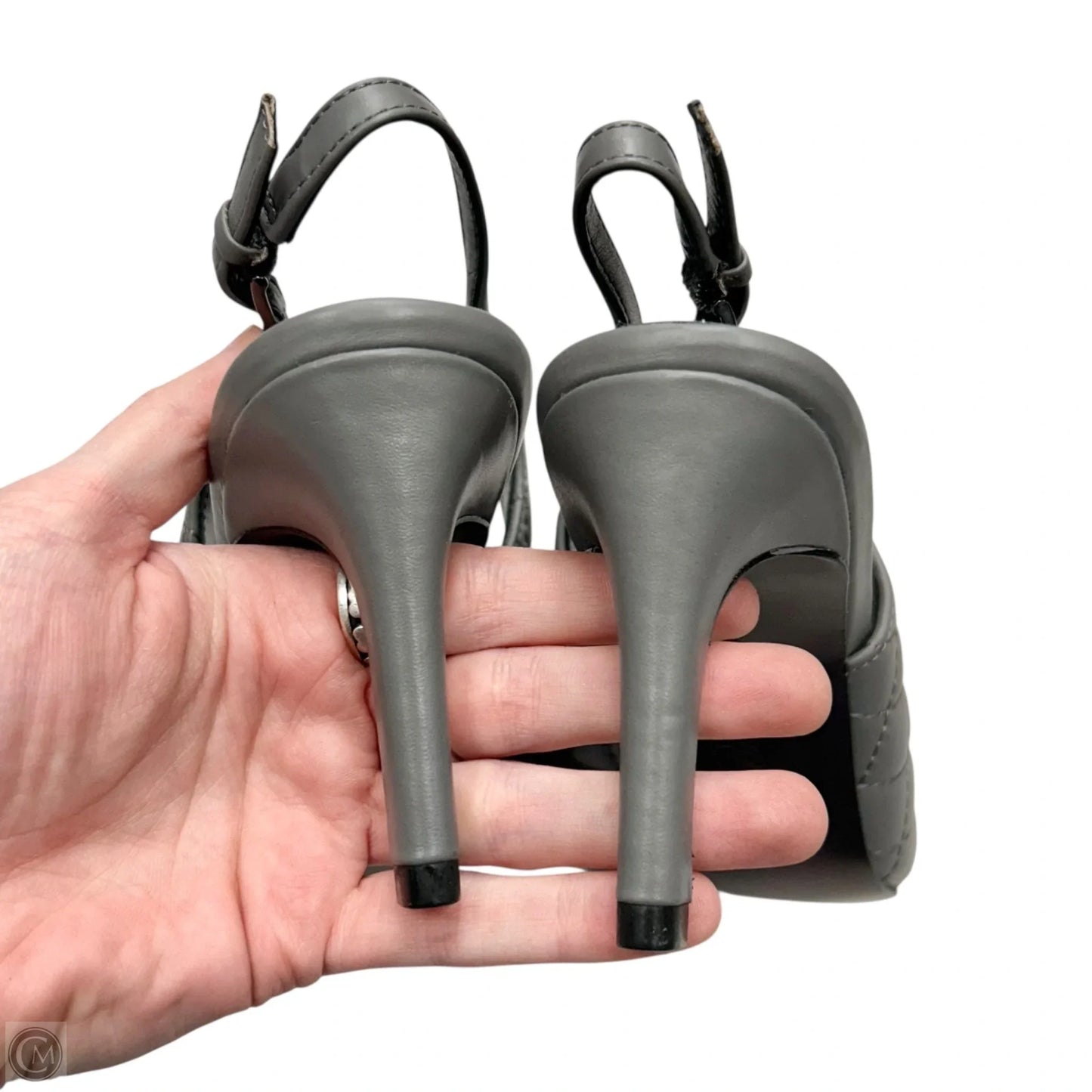 Shoes Heels Kitten By Brooks Brothers In Grey, Size: 7.5