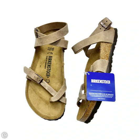 Sandals Flats By Birkenstock In Tan, Size: 8