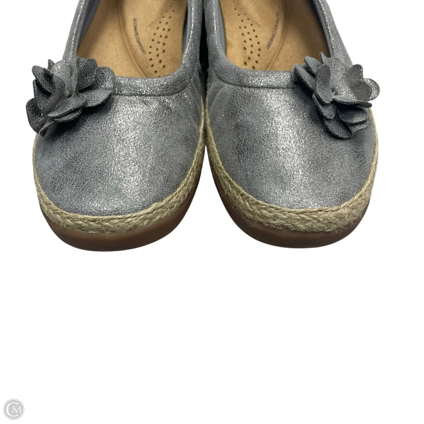 Shoes Flats By Clarks In Silver, Size: 9.5