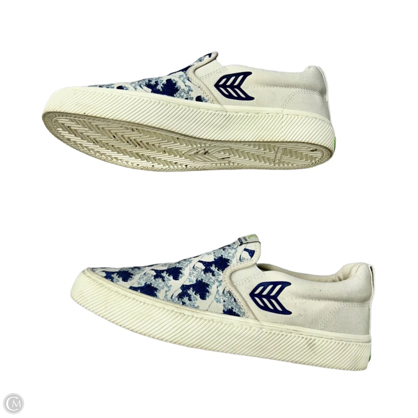 Shoes Sneakers By Cariuma In Blue & White, Size: 8.5