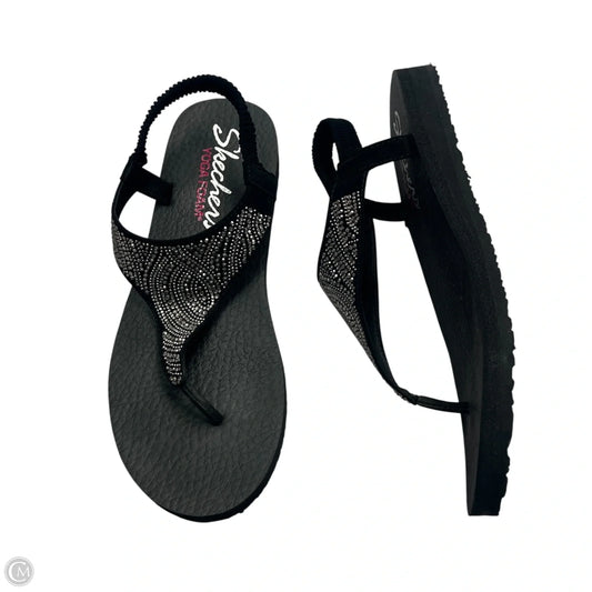 Sandals Flats By Skechers In Black & Silver, Size: 10
