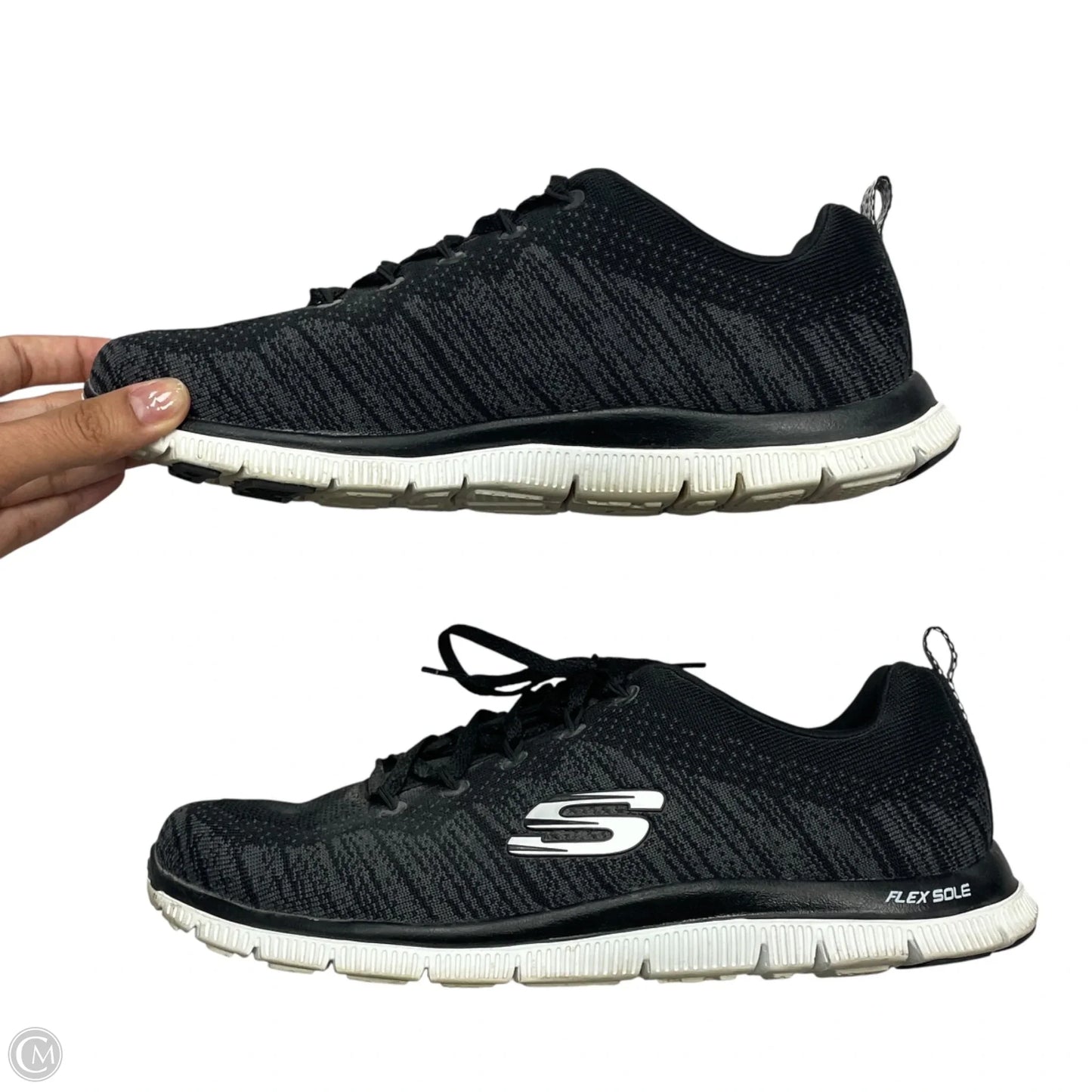Shoes Athletic By Skechers In Black, Size: 10