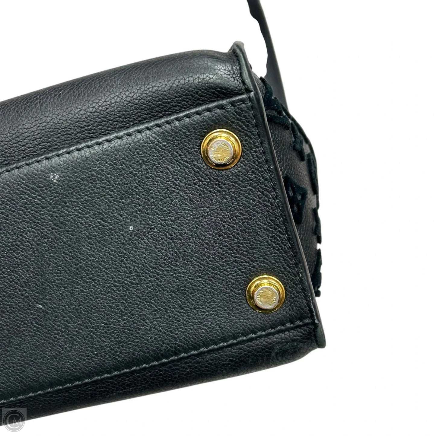 Handbag Luxury Designer By Louis Vuitton, Size: Medium