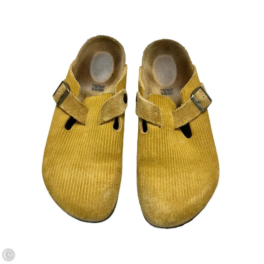 Shoes Flats By Birkenstock In Yellow, Size: 7