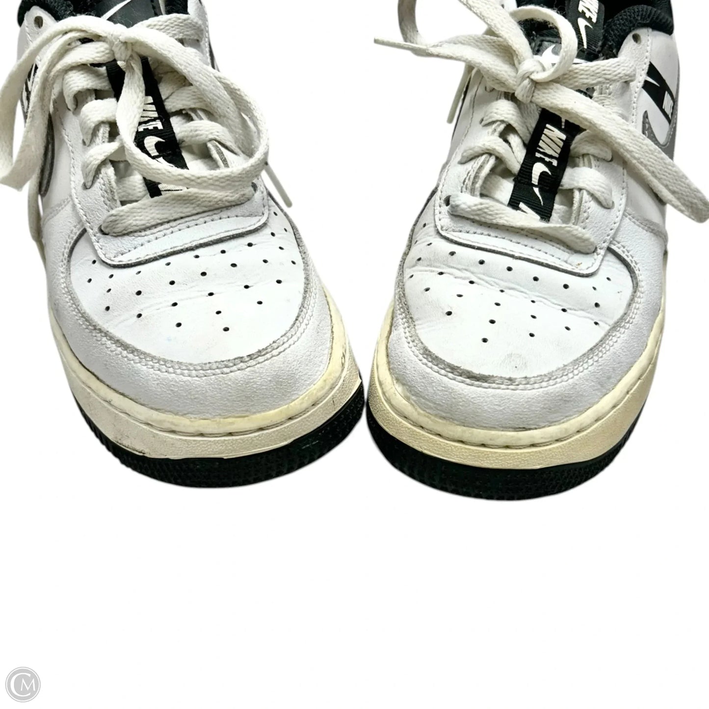 Shoes Sneakers By Nike In Black & White, Size: 7.5