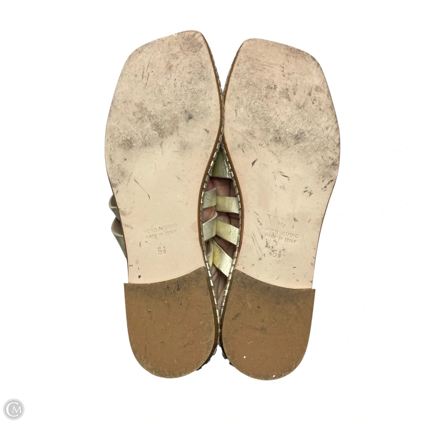 Sandals Flats By Donald Pliner In Gold, Size: 6.5