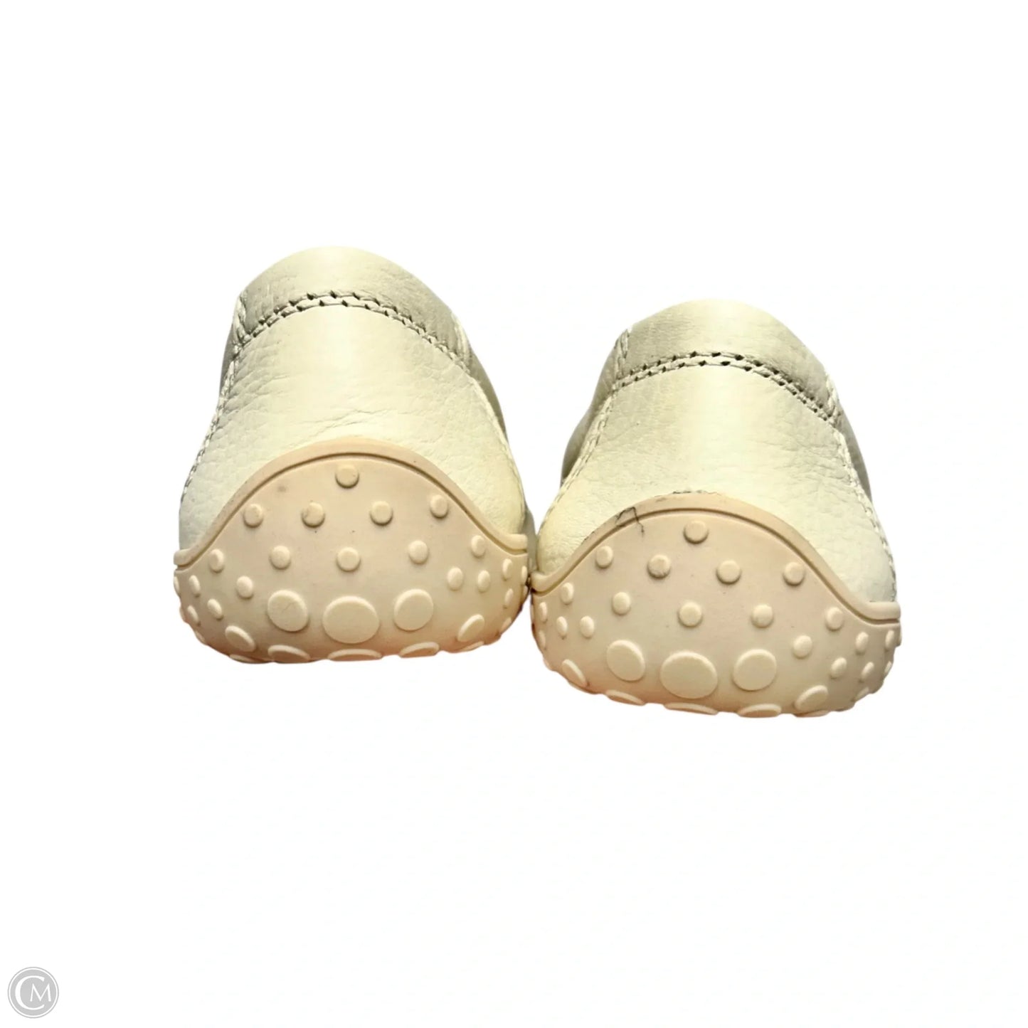 Shoes Flats By Bare Traps In Ivory, Size: 5