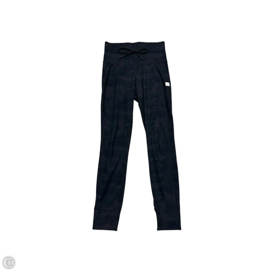 Athletic Leggings By Vuori In Camouflage Print, Size: Xs