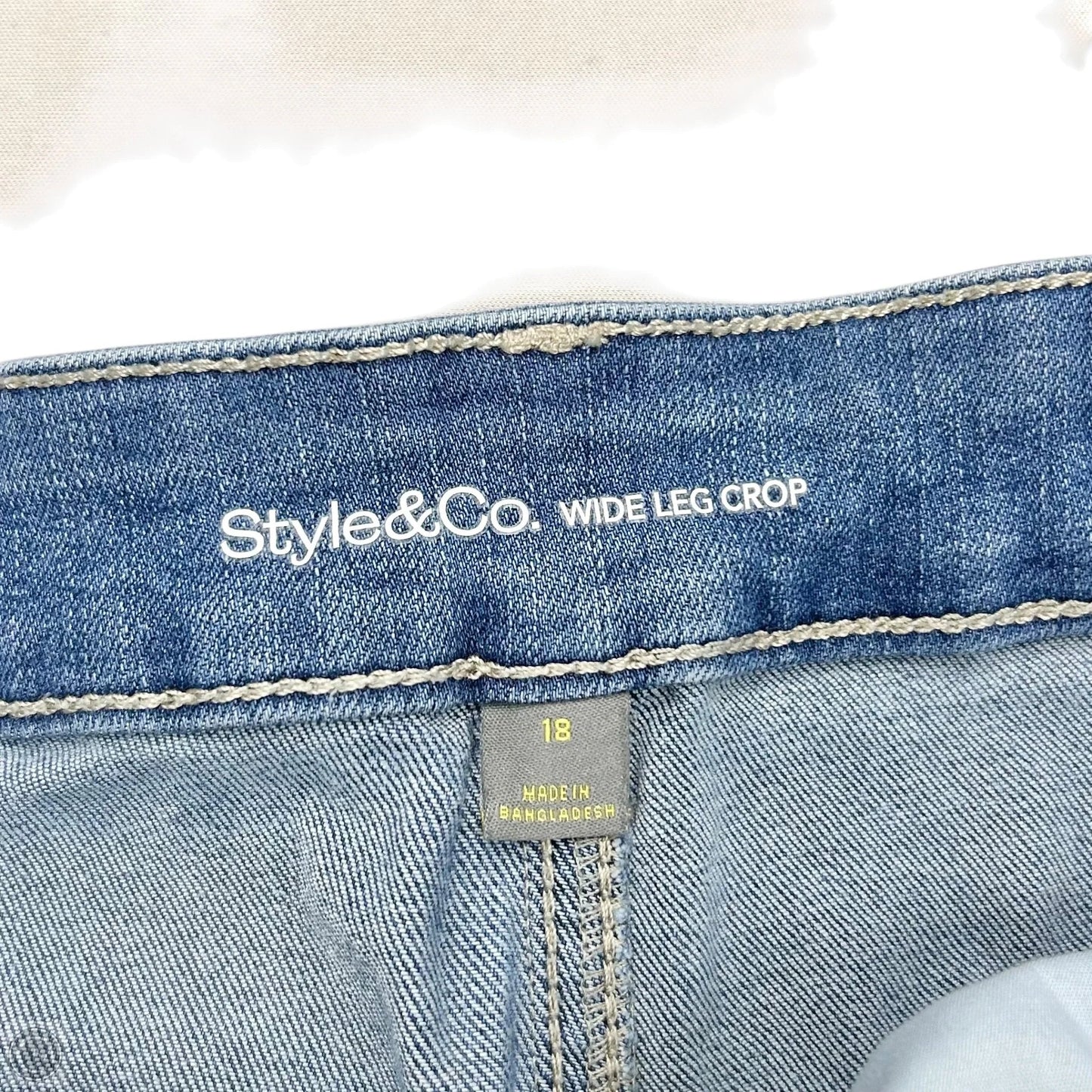 Jeans Cropped By Style And Company In Blue Denim, Size: 18