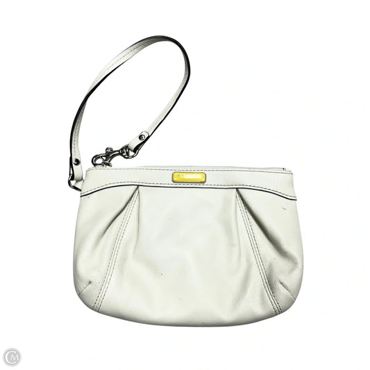 Wristlet Designer By Coach, Size: Medium