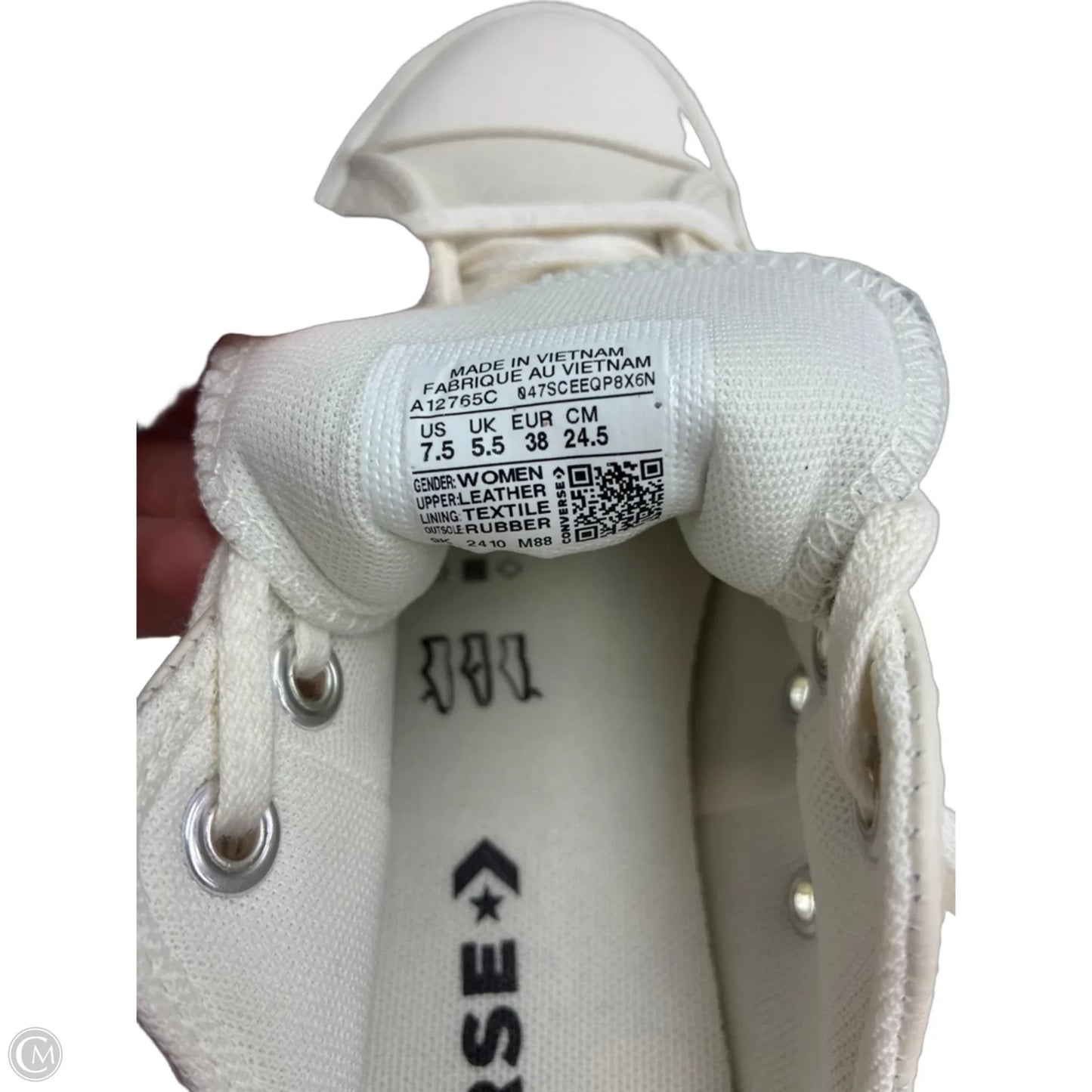 Shoes Sneakers By Converse In Cream, Size: 7.5