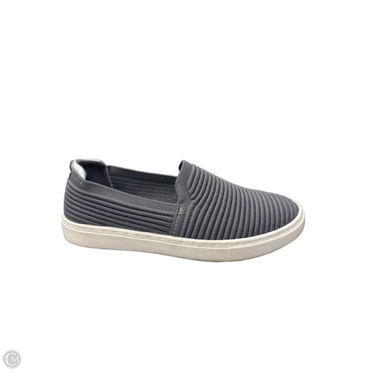 Shoes Flats By Kelly And Katie In Grey, Size: 6